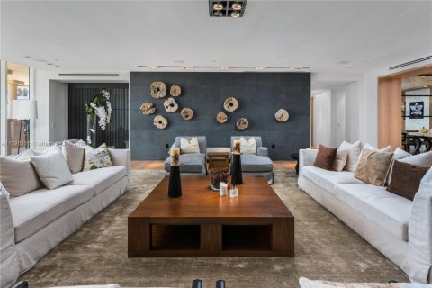 Condo in Fisher Island, Florida, 5 bedrooms  № 1860866 - photo 5