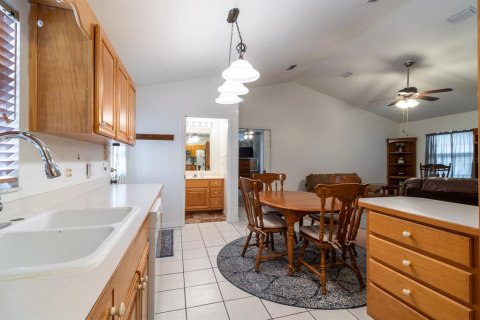 Casa en venta en Fort White, Florida, 3 dormitorios, 176.7 m2 № 2110342 - foto 28