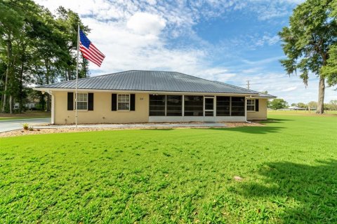 Casa en Fort White, Florida 3 dormitorios, 176.7 m2 № 2110342