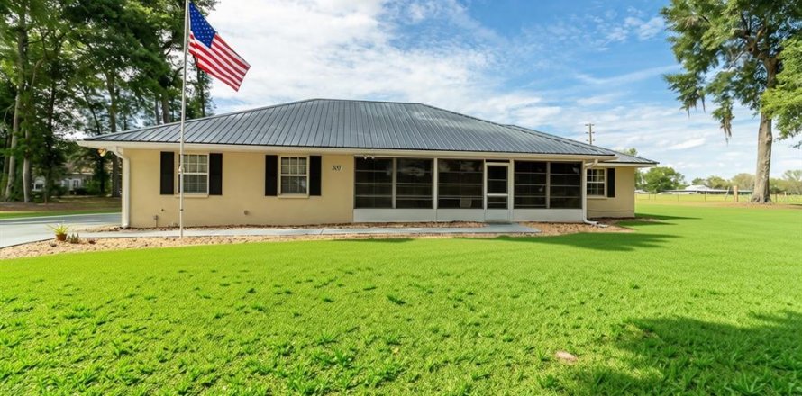 Casa en Fort White, Florida 3 dormitorios, 176.7 m2 № 2110342