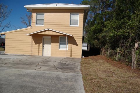 Casa en Fruitland Park, Florida 3 dormitorios, 222.97 m2 № 2136262