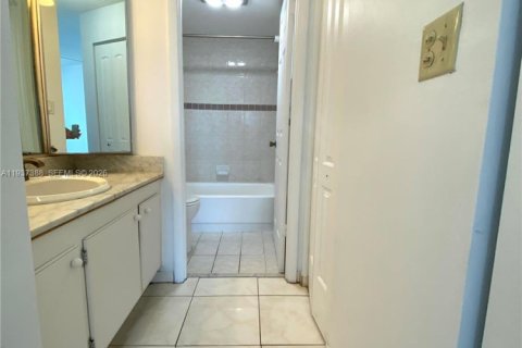 Appartement à louer à Miami, Floride: 1 chambre, 82.59 m2 № 1997515 - photo 21