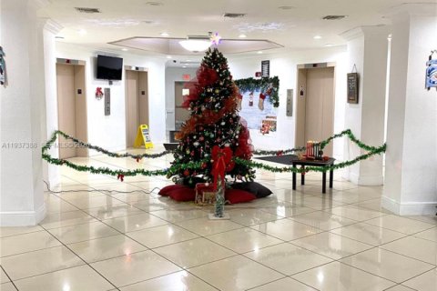 Appartement à louer à Miami, Floride: 1 chambre, 82.59 m2 № 1997515 - photo 3