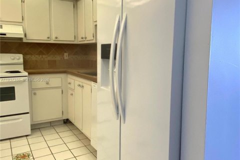 Appartement à louer à Miami, Floride: 1 chambre, 82.59 m2 № 1997515 - photo 8