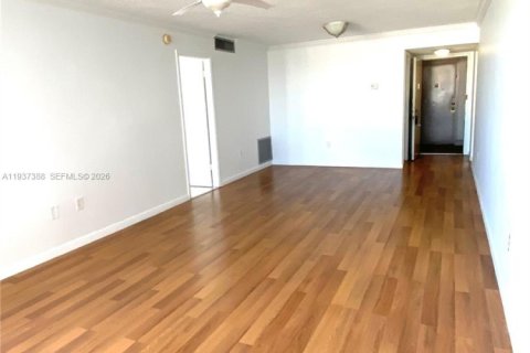 Appartement à louer à Miami, Floride: 1 chambre, 82.59 m2 № 1997515 - photo 11