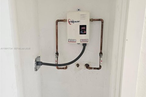 Appartement à louer à Hialeah, Floride: 2 chambres № 2052395 - photo 7