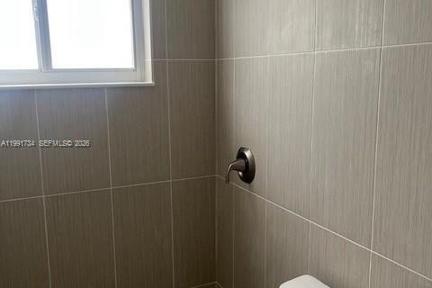 Appartement à louer à Hialeah, Floride: 2 chambres № 2052395 - photo 16