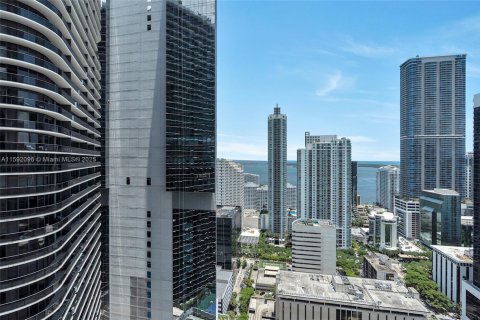 Купить кондоминиум в Майами, Флорида 1 спальня, 73.58м2, № 1961663 - фото 14