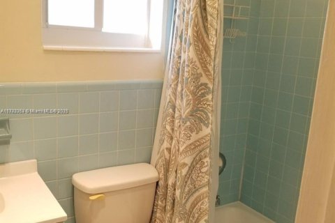 Immobilier commercial à vendre à Pompano Beach, Floride: 268.21 m2 № 2021554 - photo 9