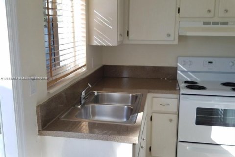 Immobilier commercial à vendre à Pompano Beach, Floride: 268.21 m2 № 2021554 - photo 5