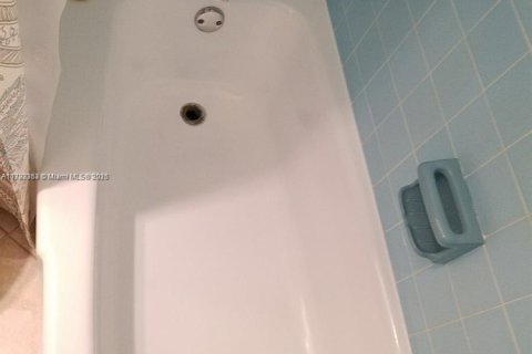 Immobilier commercial à vendre à Pompano Beach, Floride: 268.21 m2 № 2021554 - photo 7