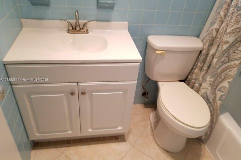 Immobilier commercial à vendre à Pompano Beach, Floride: 268.21 m2 № 2021554 - photo 6