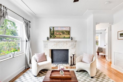 Villa ou maison à vendre à Miami, Floride: 2 chambres, 106.47 m2 № 1891190 - photo 1