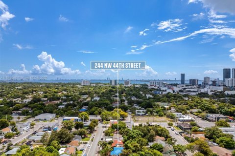Villa ou maison à vendre à Miami, Floride: 2 chambres, 106.47 m2 № 1891190 - photo 25