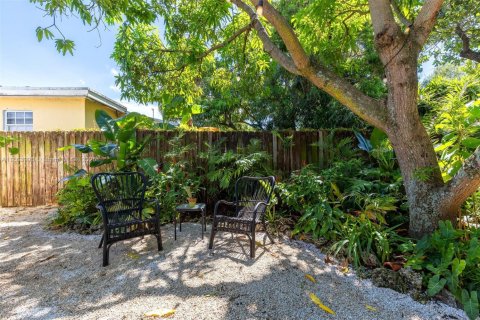 Villa ou maison à vendre à Miami, Floride: 2 chambres, 106.47 m2 № 1891190 - photo 21