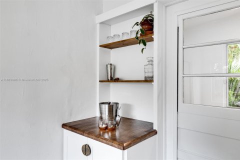 Villa ou maison à vendre à Miami, Floride: 2 chambres, 106.47 m2 № 1891190 - photo 13