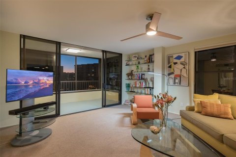 Condo in Sarasota, Florida, 2 bedrooms № 2149467 - photo 27