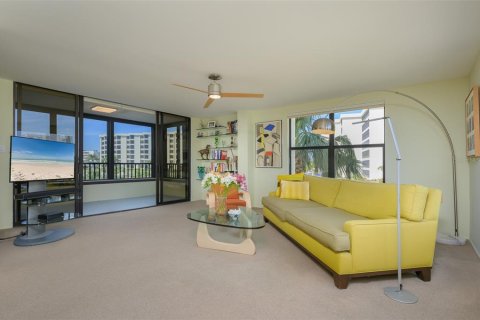 Condo in Sarasota, Florida, 2 bedrooms № 2149467 - photo 8