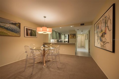 Condo in Sarasota, Florida, 2 bedrooms № 2149467 - photo 26