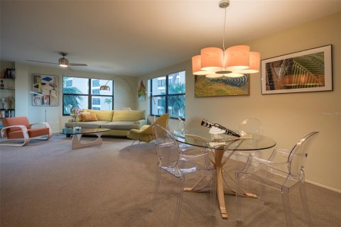Condo in Sarasota, Florida, 2 bedrooms № 2149467 - photo 25