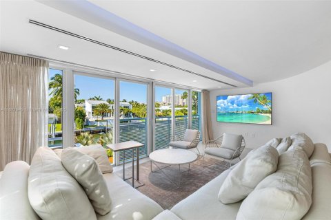 Villa ou maison à vendre à Key Biscayne, Floride: 4 chambres, 618.82 m2 № 1963152 - photo 25