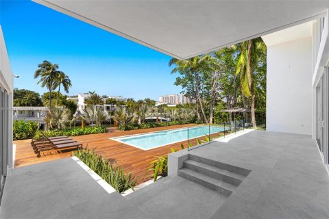 Villa ou maison à vendre à Key Biscayne, Floride: 4 chambres, 618.82 m2 № 1963152 - photo 12