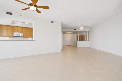 Condominio en venta en Jupiter, Florida, 2 dormitorios, 219.44 m2 № 2087720 - foto 9