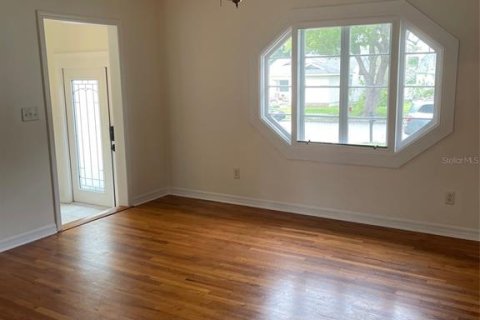 Casa en alquiler en Tampa, Florida, 3 dormitorios, 100.61 m2 № 2142861 - foto 4