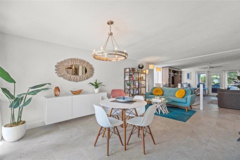 Купить виллу или дом в Сарасота, Флорида 3 комнаты, 138.61м2, № 1754705 - фото 4