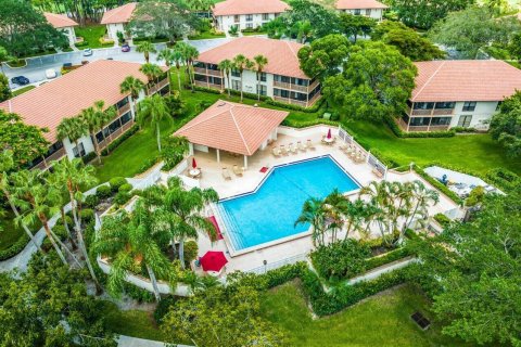 Copropriété à louer à Palm Beach Gardens, Floride: 2 chambres, 126.9 m2 № 1207512 - photo 1