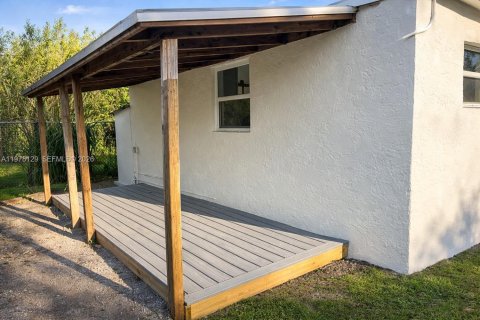 Casa en alquiler en Homestead, Florida, 2 dormitorios № 2045127 - foto 2