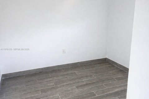 Casa en alquiler en Homestead, Florida, 2 dormitorios № 2045127 - foto 7