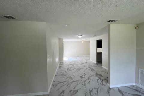 Villa ou maison à louer à Orlando, Floride: 3 chambres, 135.45 m2 № 1851163 - photo 5