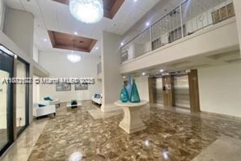 Condominio en alquiler en Miami Beach, Florida, 1 dormitorio, 91.69 m2 № 1929432 - foto 29