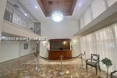 Condominio en alquiler en Miami Beach, Florida, 1 dormitorio, 91.69 m2 № 1929432 - foto 28