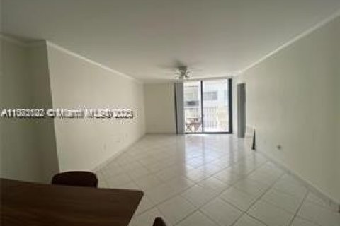Condominio en alquiler en Miami Beach, Florida, 1 dormitorio, 91.69 m2 № 1929432 - foto 7