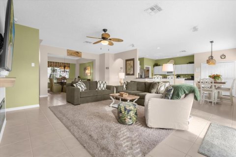 Casa en venta en Kissimmee, Florida, 7 dormitorios, 334.36 m2 № 1556904 - foto 5
