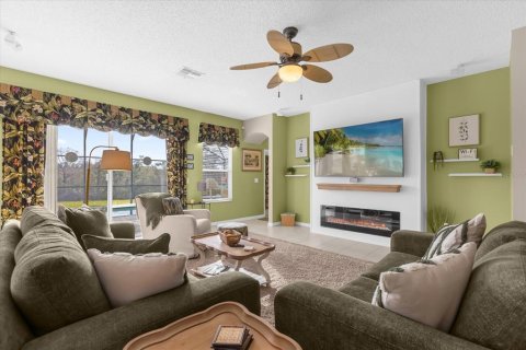 Casa en venta en Kissimmee, Florida, 7 dormitorios, 334.36 m2 № 1556904 - foto 8