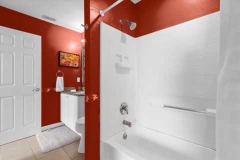Casa en venta en Kissimmee, Florida, 7 dormitorios, 334.36 m2 № 1556904 - foto 30