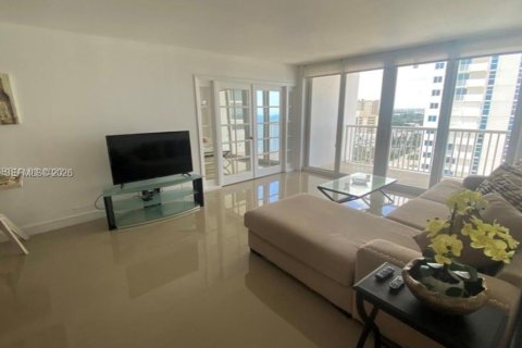Copropriété à louer à Pompano Beach, Floride: 2 chambres, 148.64 m2 № 2079937 - photo 27