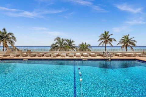 Copropriété à louer à Pompano Beach, Floride: 2 chambres, 148.64 m2 № 2079937 - photo 13