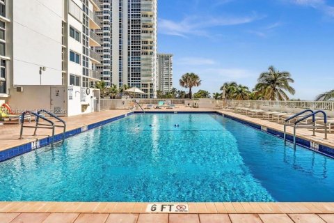 Copropriété à louer à Pompano Beach, Floride: 2 chambres, 148.64 m2 № 2079937 - photo 16
