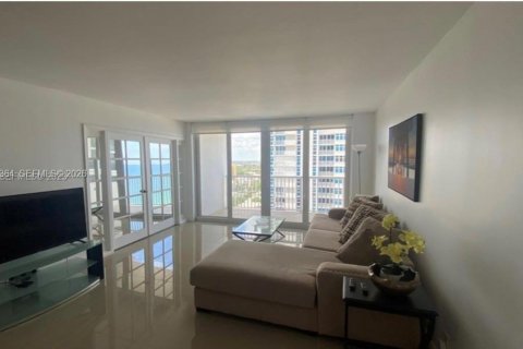 Copropriété à louer à Pompano Beach, Floride: 2 chambres, 148.64 m2 № 2079937 - photo 28