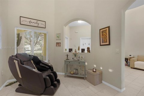 Купить таунхаус в Хомстед, Флорида 3 спальни, 179.49м2, № 2039558 - фото 28