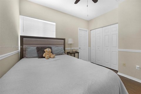 Купить таунхаус в Хомстед, Флорида 3 спальни, 179.49м2, № 2039558 - фото 7