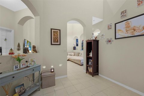 Купить таунхаус в Хомстед, Флорида 3 спальни, 179.49м2, № 2039558 - фото 27