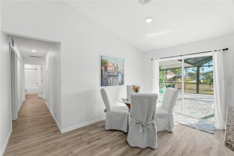 Villa ou maison à vendre à Cape Coral, Floride: 4 chambres, 149.85 m2 № 2141942 - photo 15