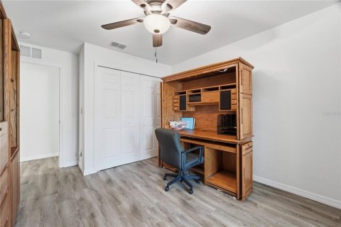 Villa ou maison à vendre à Cape Coral, Floride: 4 chambres, 149.85 m2 № 2141942 - photo 23