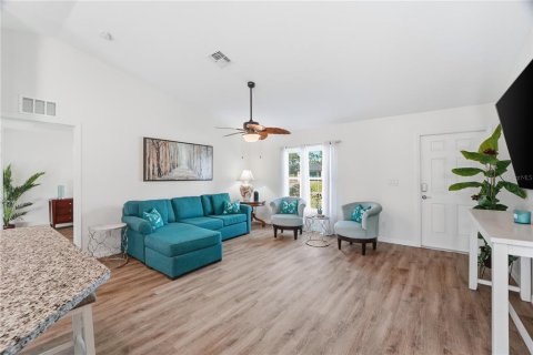 Villa ou maison à vendre à Cape Coral, Floride: 4 chambres, 149.85 m2 № 2141942 - photo 6