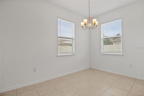 House in Kissimmee, Florida 4 bedrooms, 166.57 sq.m. № 1912325 - photo 8